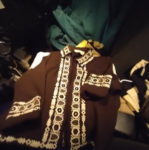 St John,s button up top